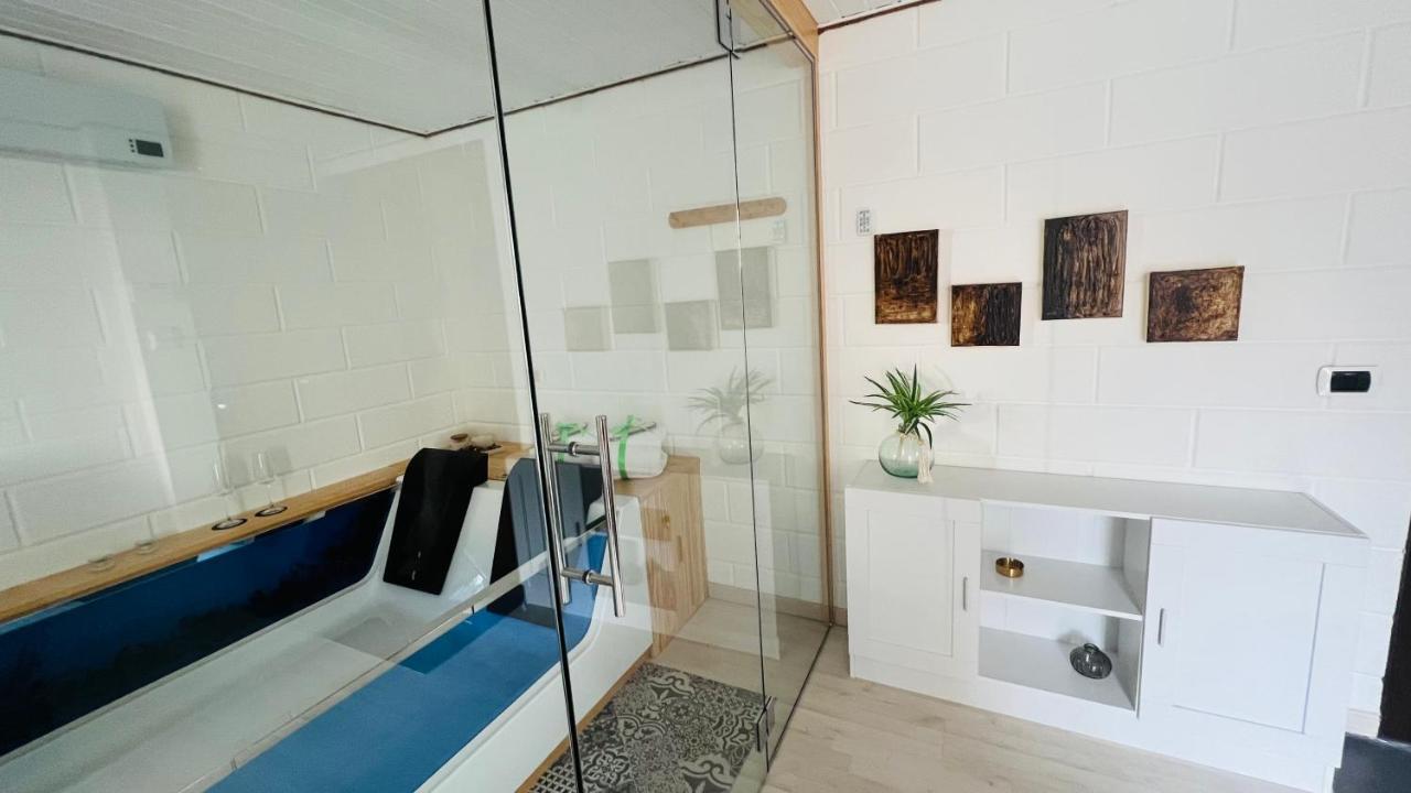 Bed and Breakfast Gilu' Adelfia Exterior foto